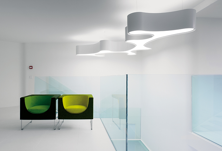 AMEBA_ceiling_lamp_Pete_sans_VIBIA_BOY_Awards_Winner_01