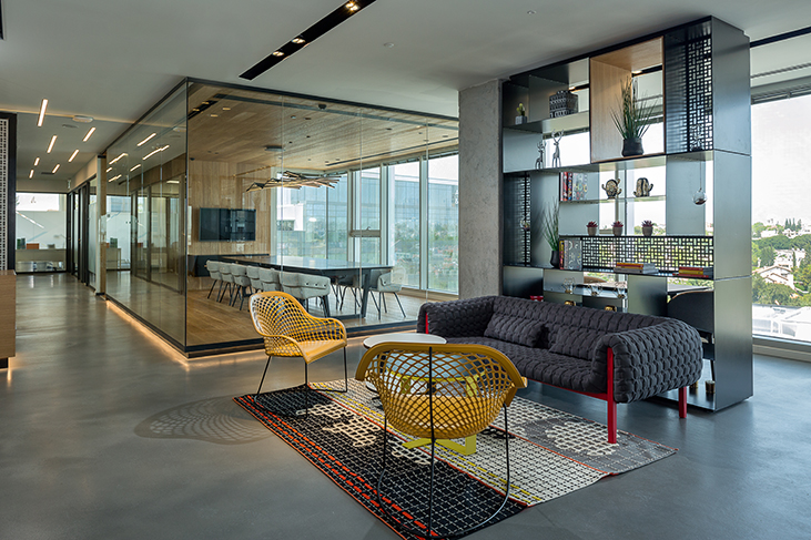 Rhythm sculptural pendant at Regus Business Centre, Tel Aviv