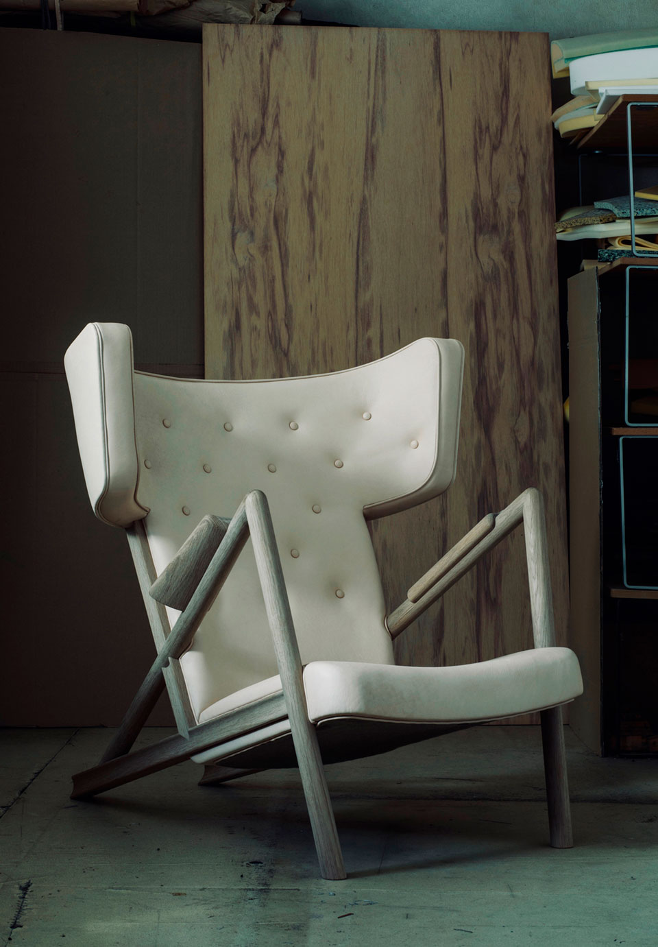 Vibia Stories - Finn Juhl Grasshopper chair