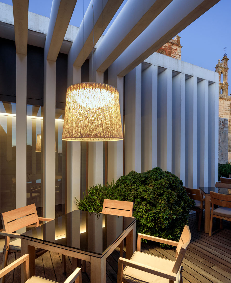 Vibia - Stories - Outdoor Lighting Options - Wind