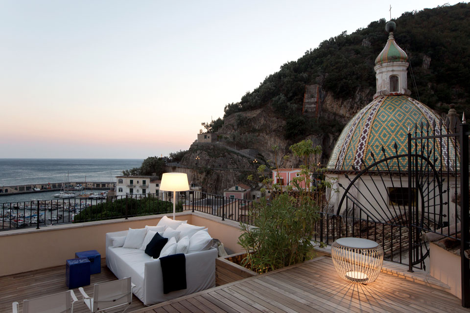 Vibia - Stories - Alfresco In Amalfi - Plis - Meridiano