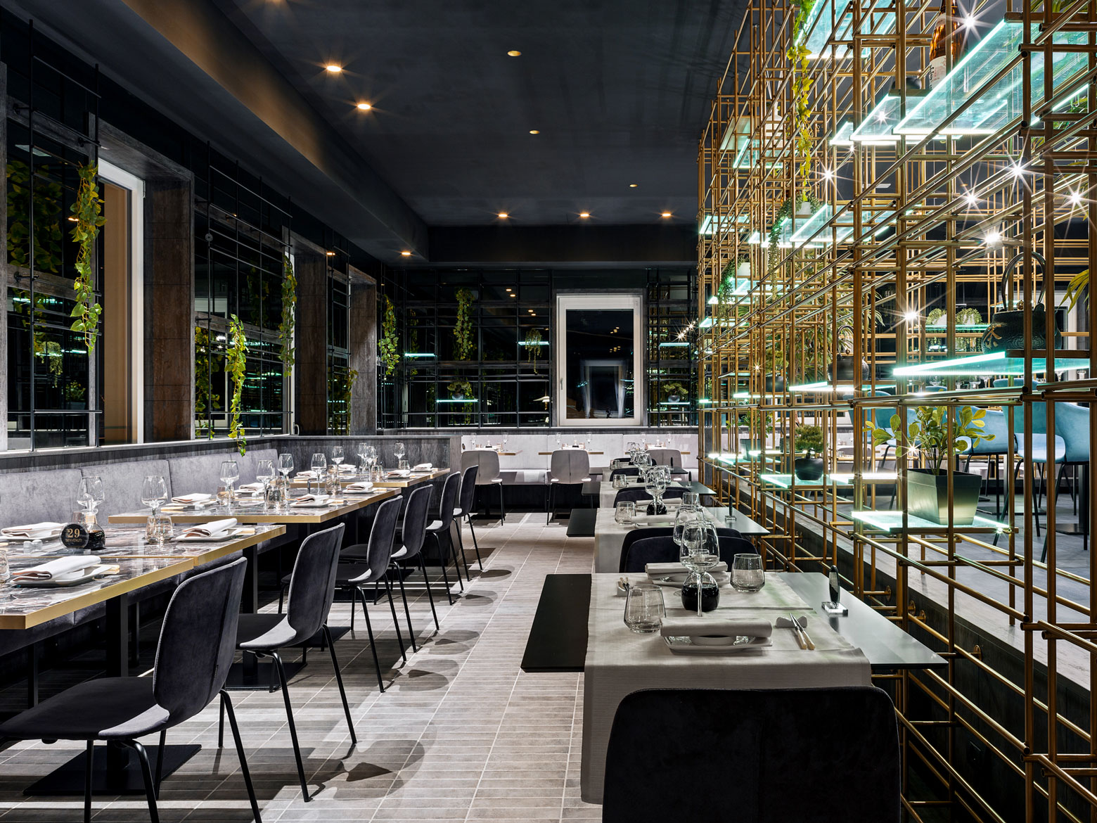 Vibia The Edit - Brightening Restaurants Flamingo