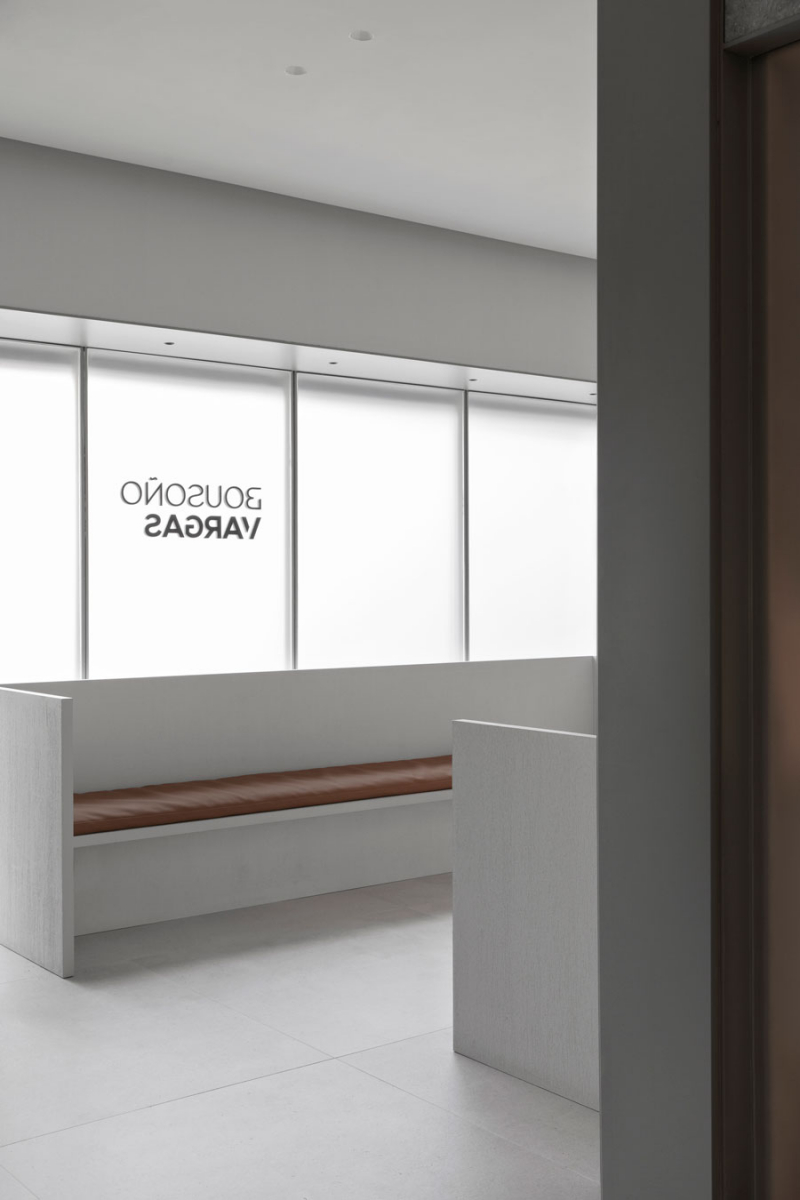 vibia-the-edit-wireflow-statement-lighting-7 Vibia The Edit - Wireflow Statement Lighting