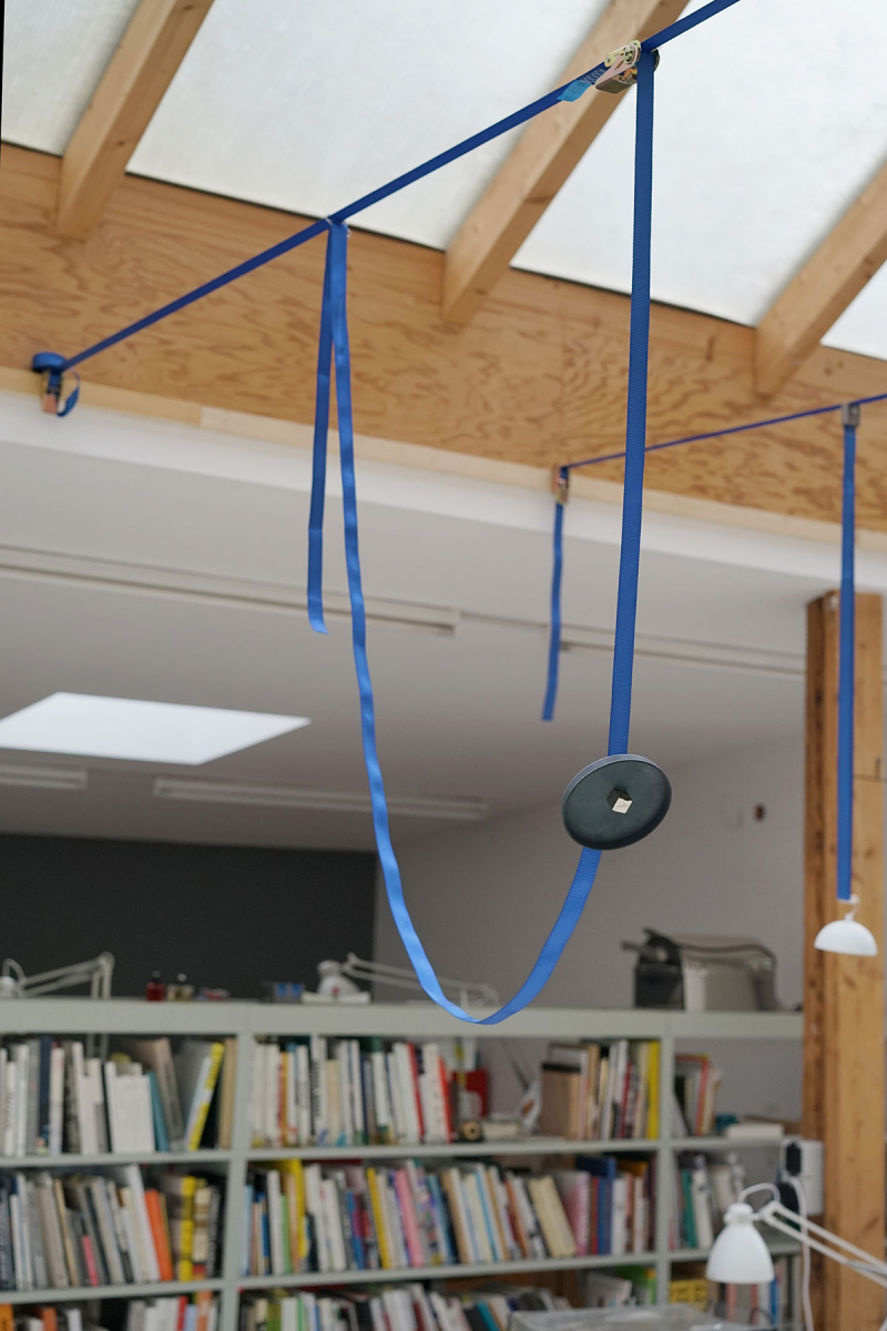 vibia-the-edit-outlining-the-air-flowing-pendants-with-plusminus-1×1 Vibia The Edit - Flowing Pendants with Plusminus