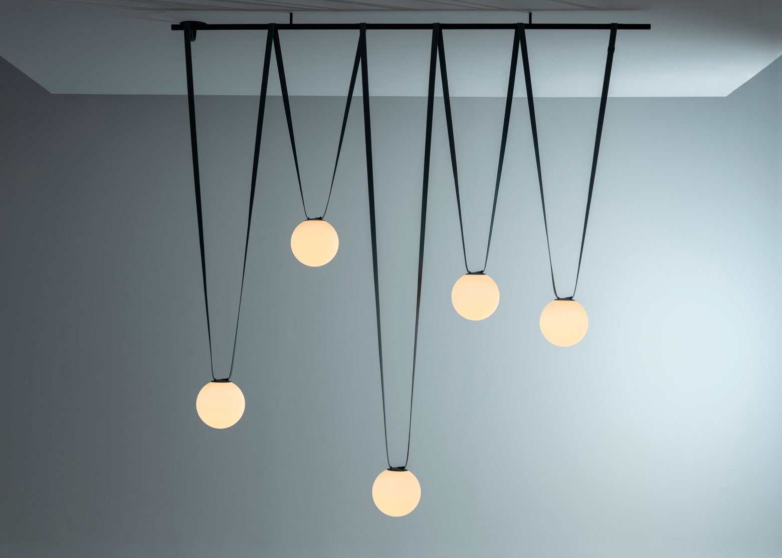 Vibia The Edit - Plusminus suspended animation