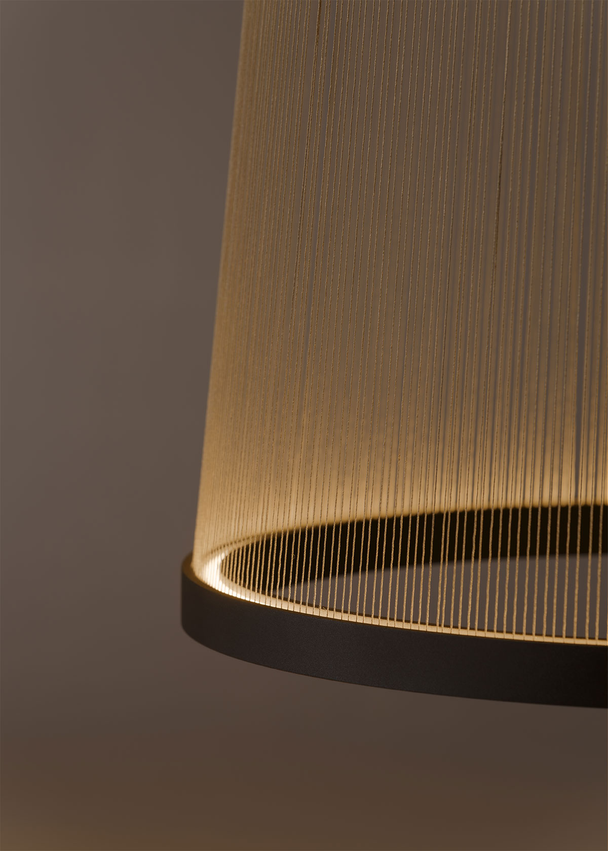 Vibia The Edit - Array. Enveloping light