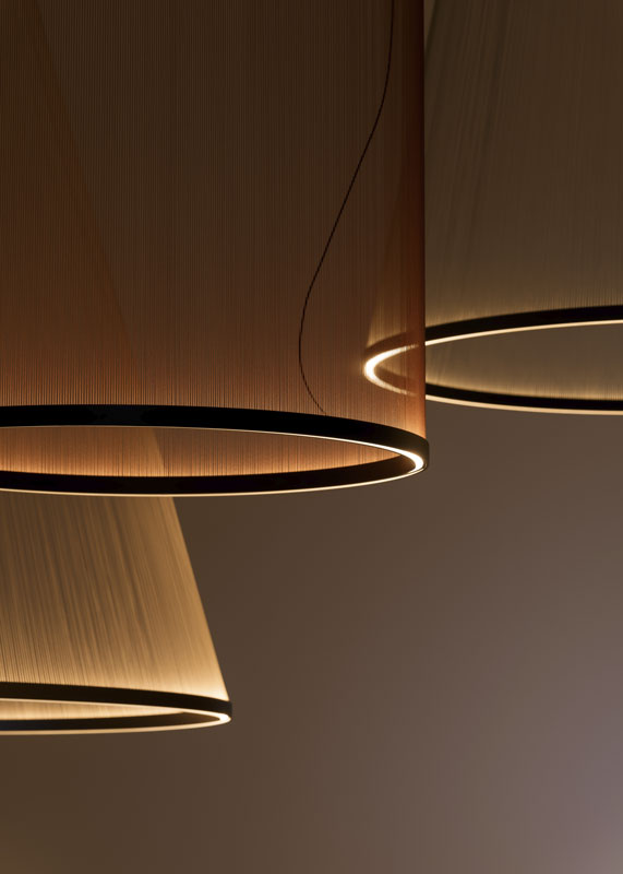 Vibia The Edit - Array. Enveloping light