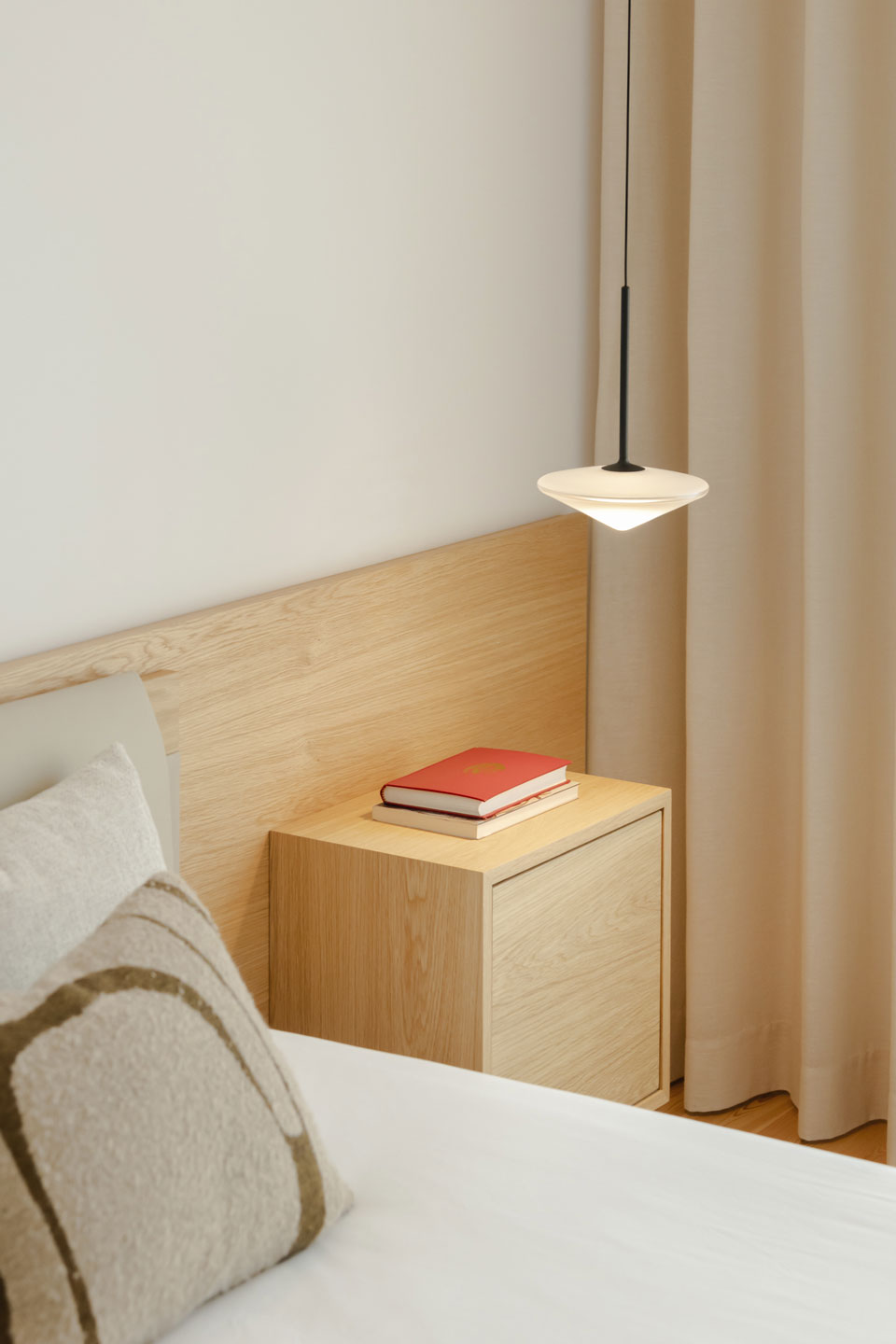 Vibia The Edit - Vibia enhances minimalist residential home