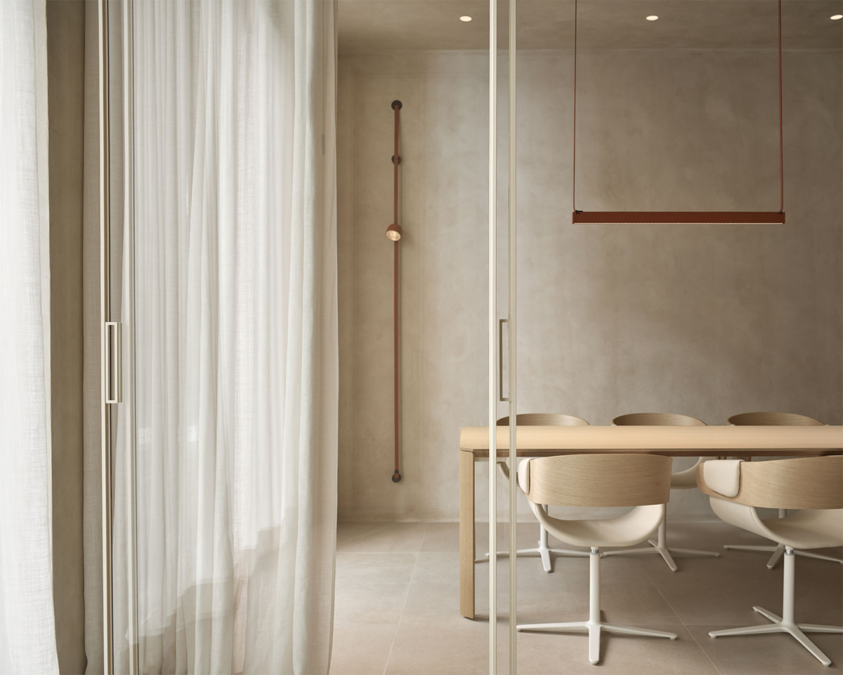 Plusminus, architecture and light dialogue | Vibia