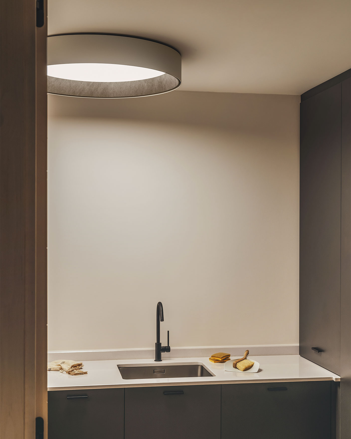 Vibia The Edit - Duo petra: Soothing, enveloping sensibility