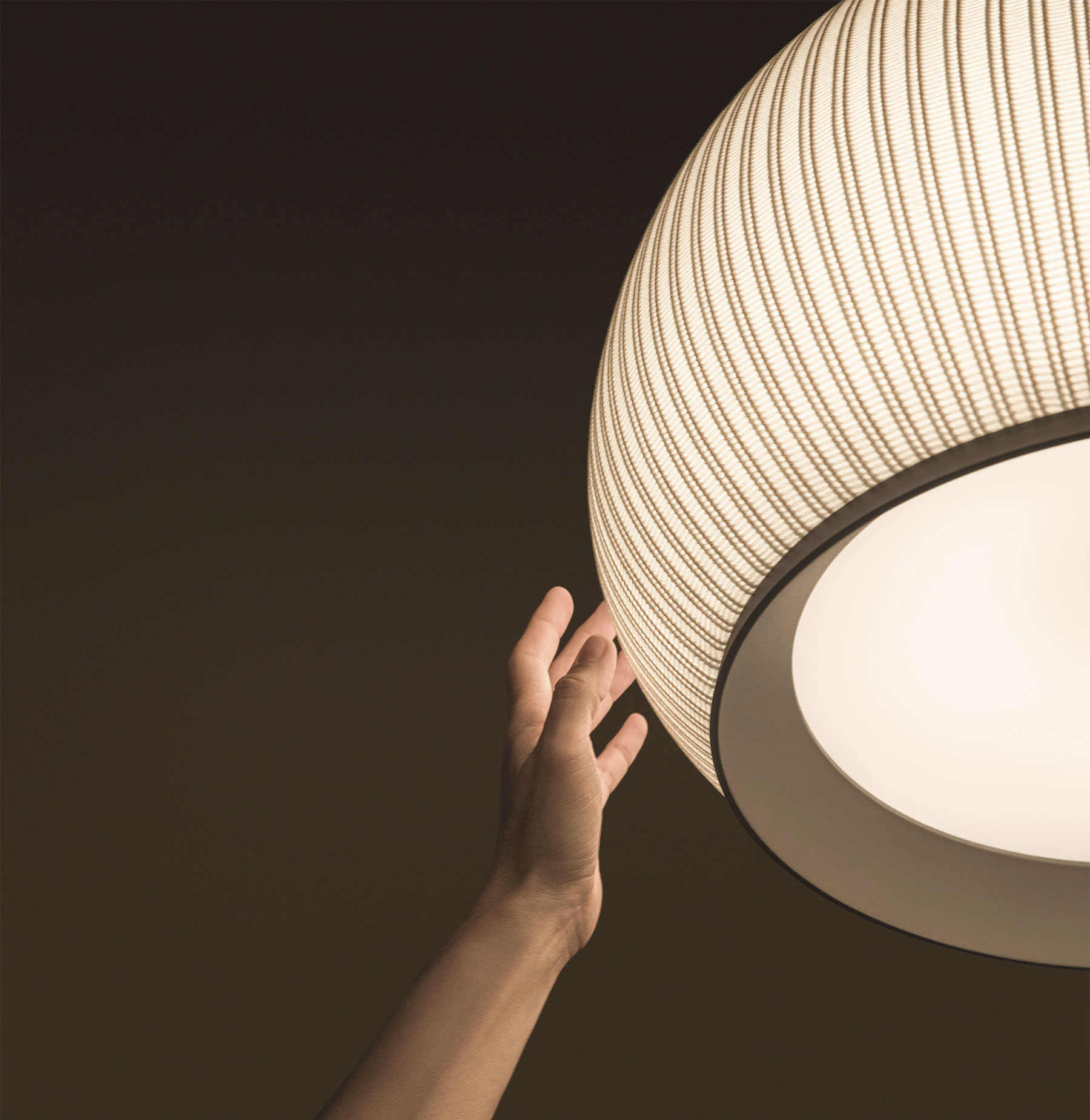 Vibia The Edit – Decoding Emotion: Light and Materiality – Knit Vibia The Edit - Decoding Emotion: Light and Materiality - Knit