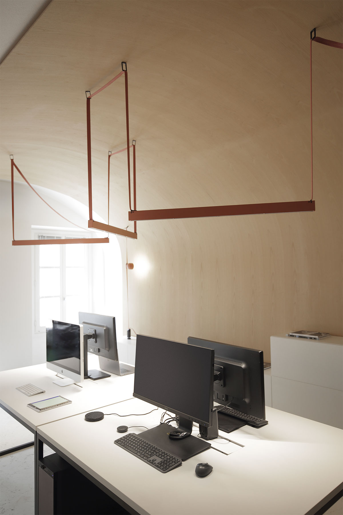 Vibia The Edit - Plusminus illuminates Il Magma