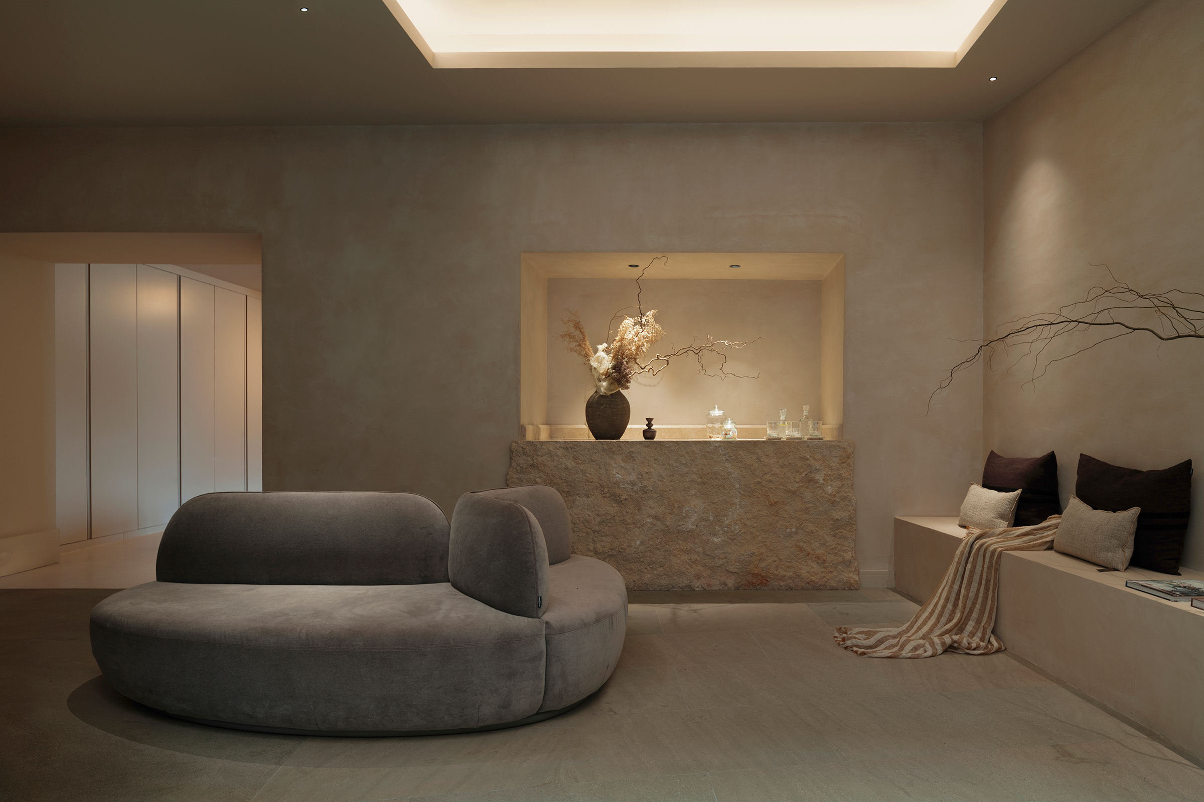 Vibia The Edit - Hotel Boutique Les Clarisses - Bind Solo & Circle