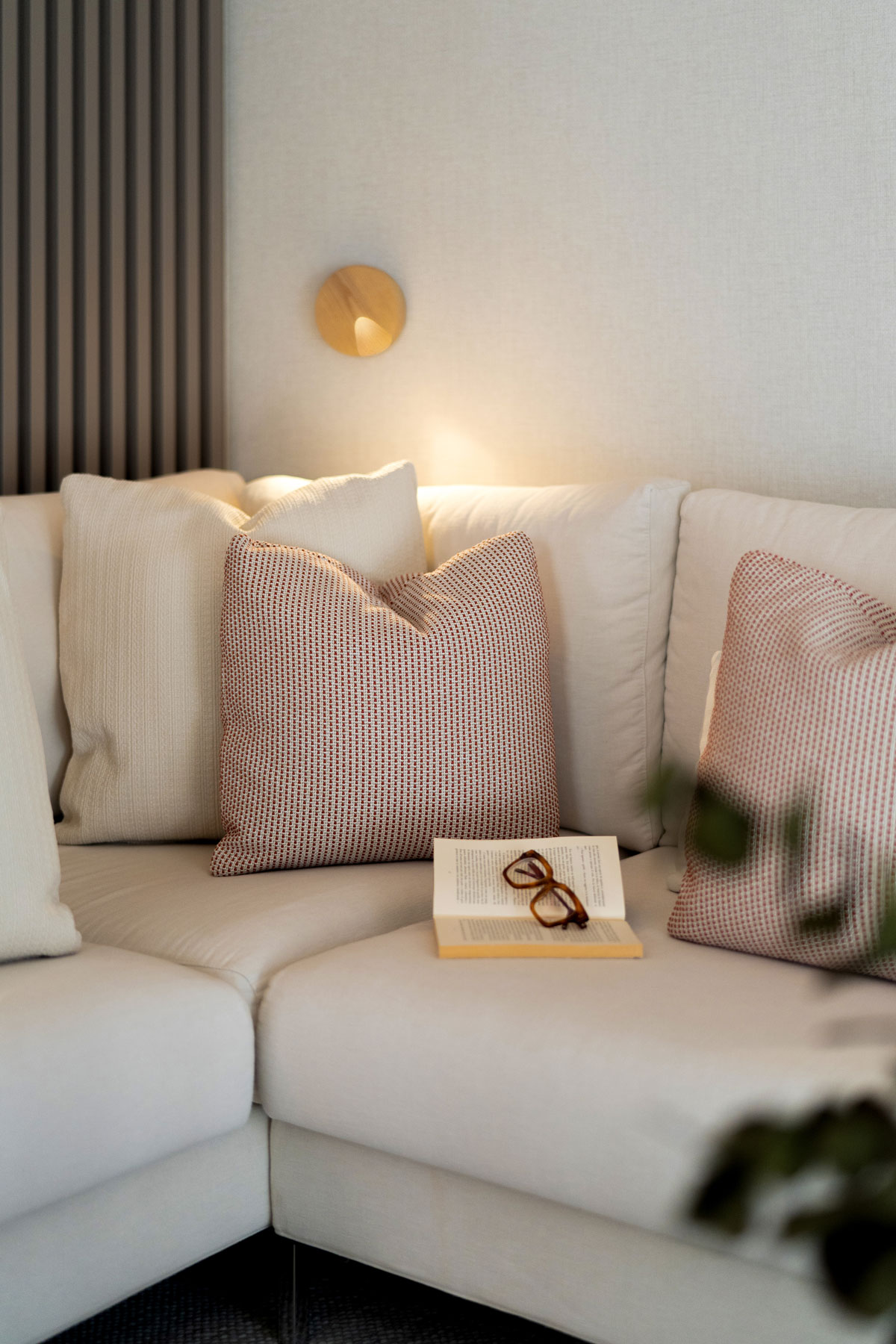 Vibia The Edit - Family retreat: cosy lighting for an urban home - Dots