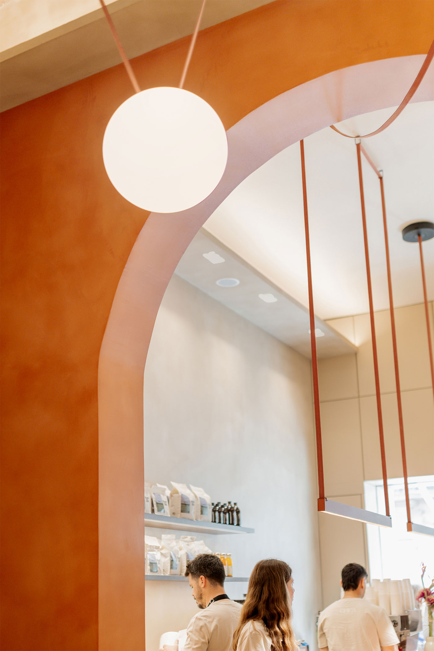 Vibia The Edit - Chica Cheesecake Café - Plusminus