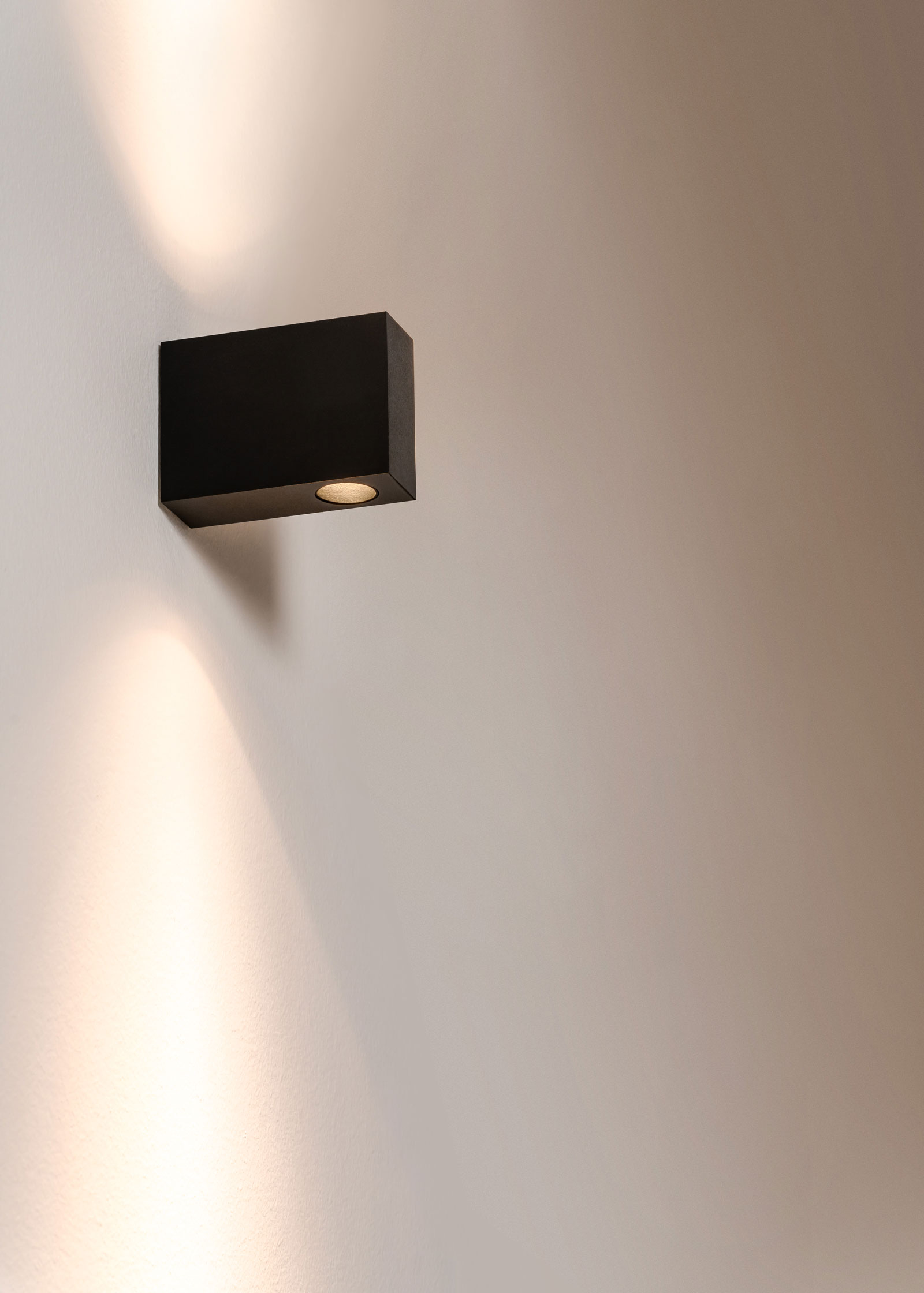 Vibia The Edit - Emotional Light - Offset