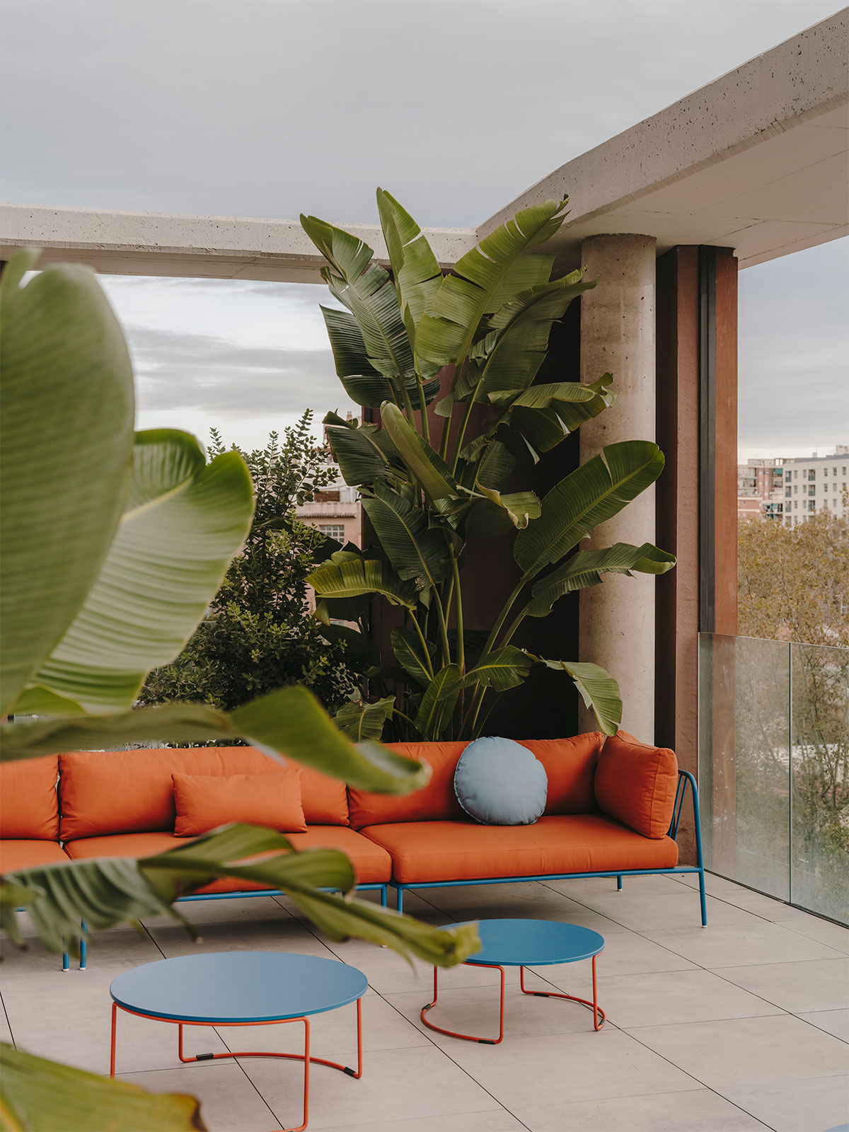 Vibia The Edit - Open workspaces offices of Sauvage TV - Plusminus