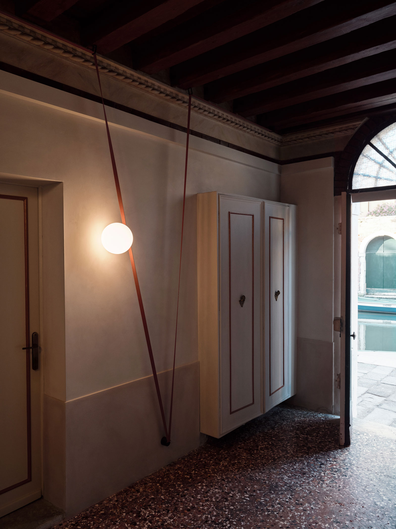 Vibia The Edit - Cannaregio Venice - Plusminus
