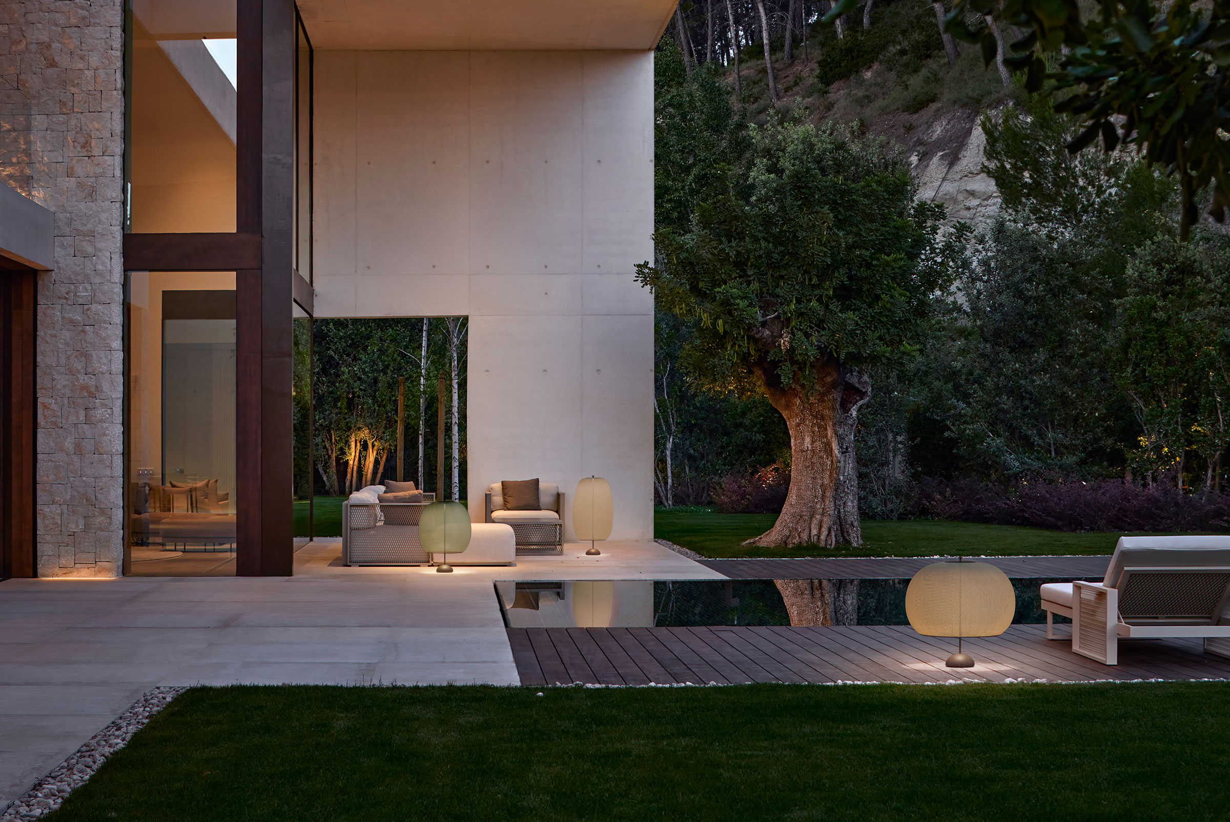 Vibia The Edit - Introducing Closer