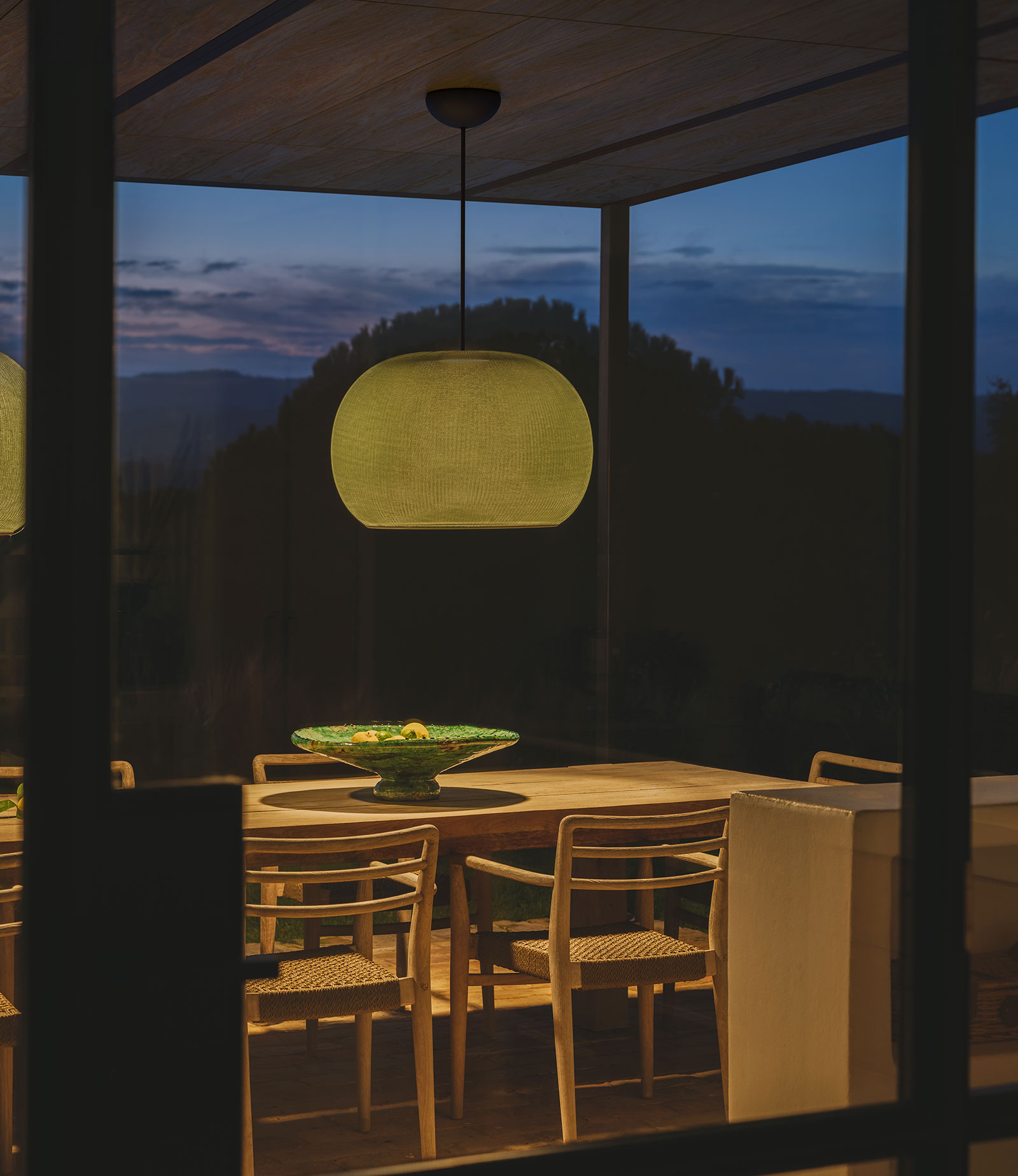 Vibia The Edit - Introducing Closer