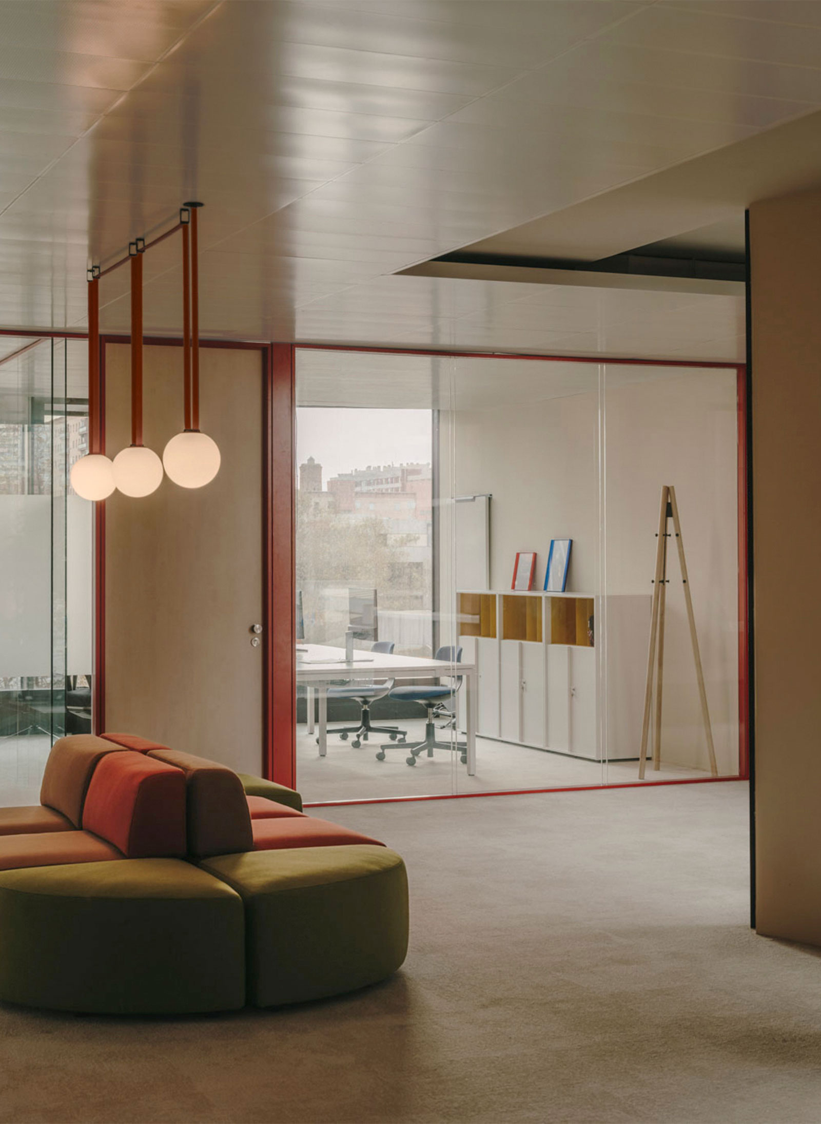 Vibia The Edit - Plusminus: a versatile lighting system that adapts to architecture