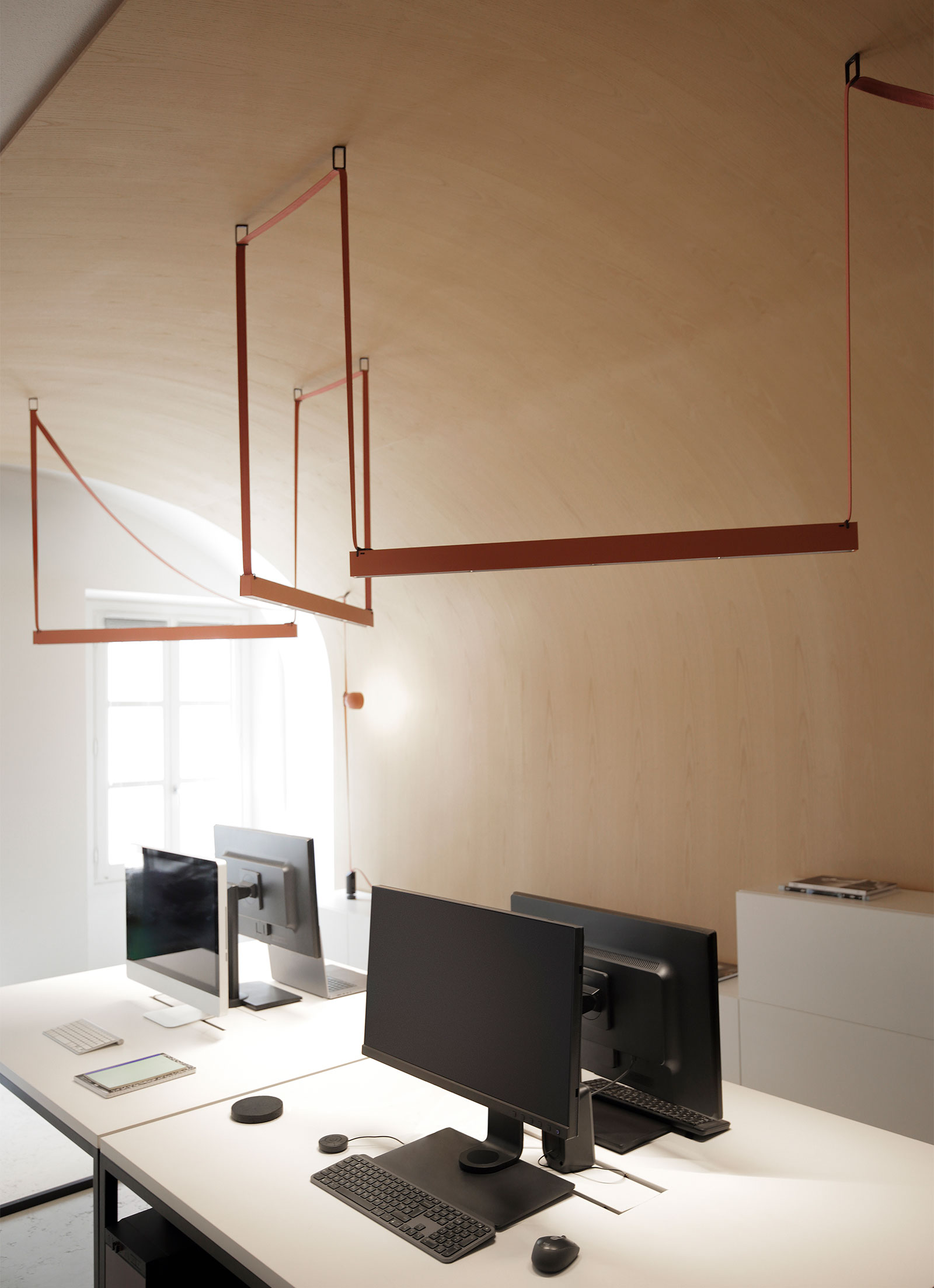 Vibia The Edit - Plusminus: a versatile lighting system that adapts to architecture