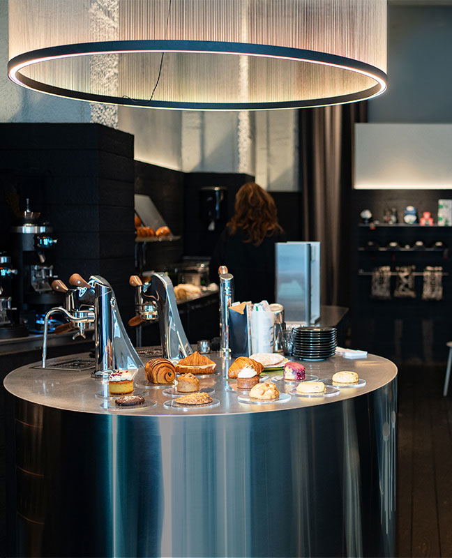 Vibia The Edit - Illuminating the coffee making ritual