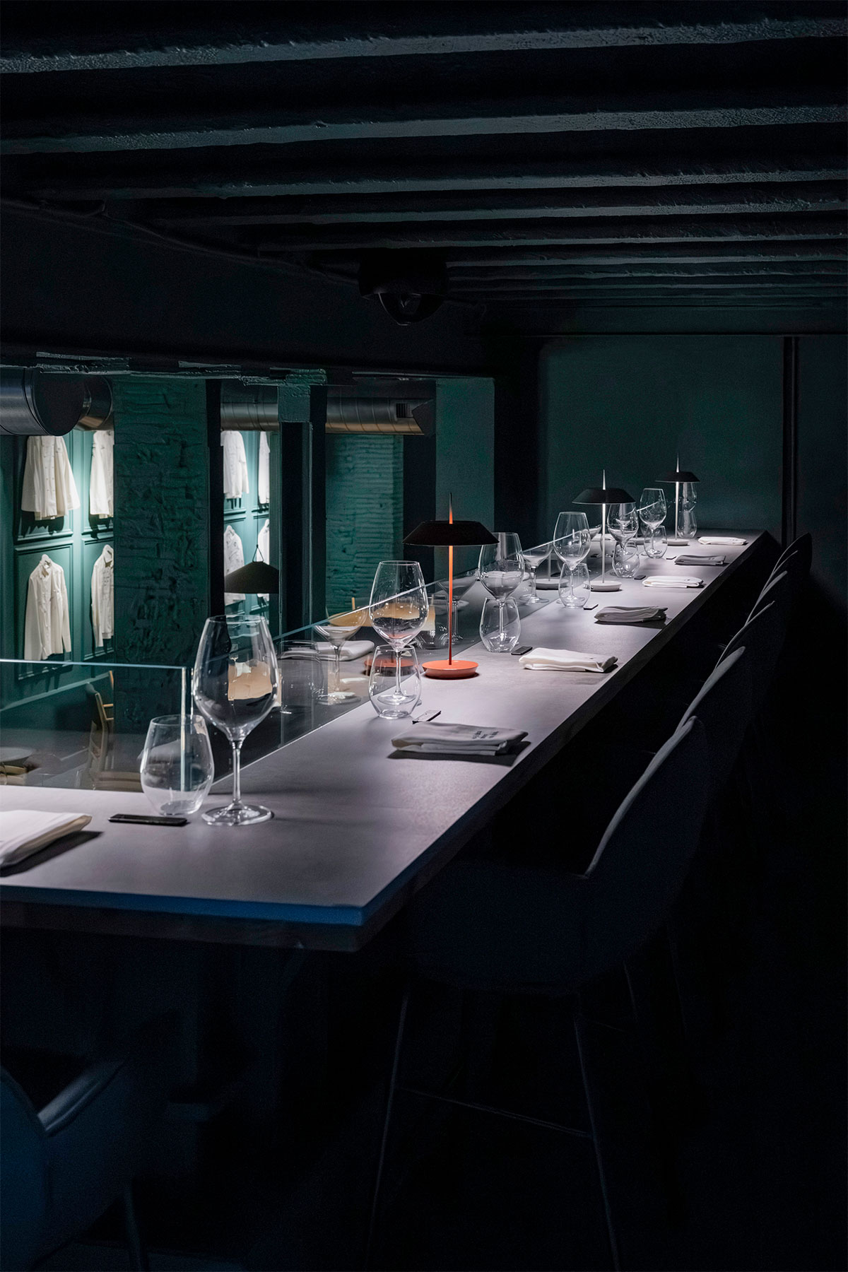 Vibia The Edit - A space to share gastronomy through light