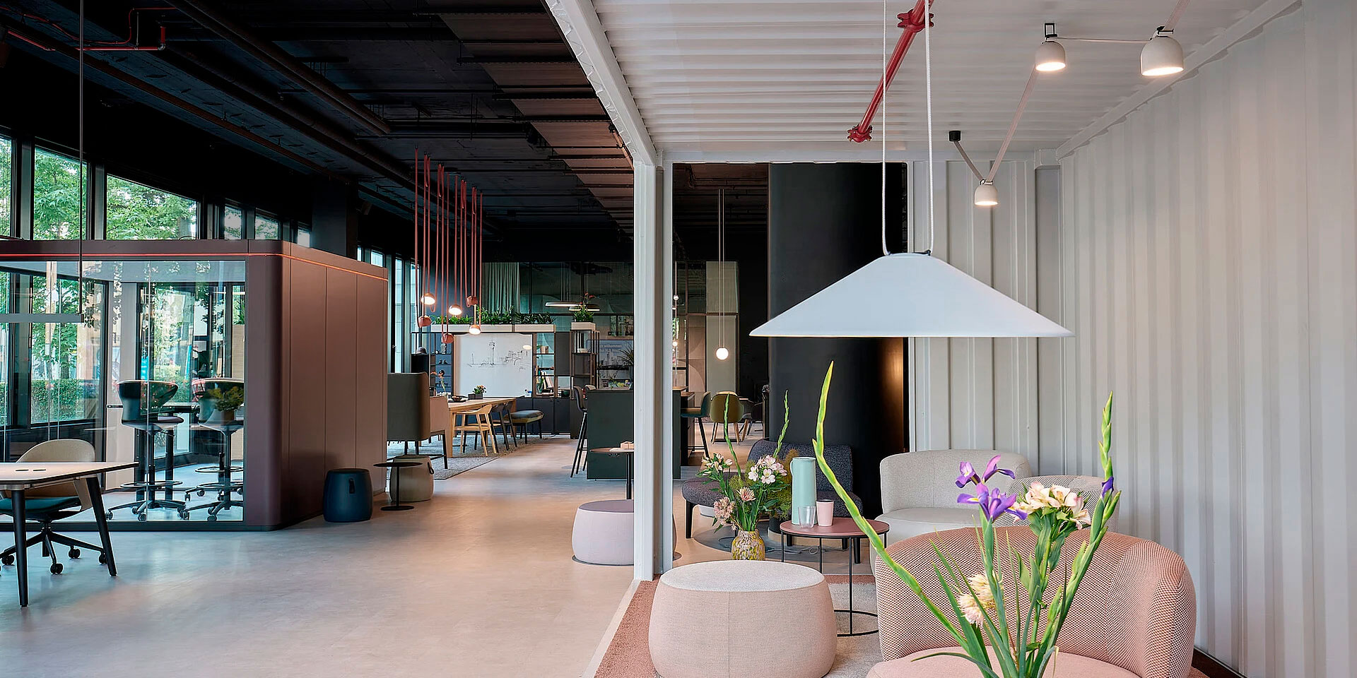 Vibia The Edit - Flexible showroom for new ways of working